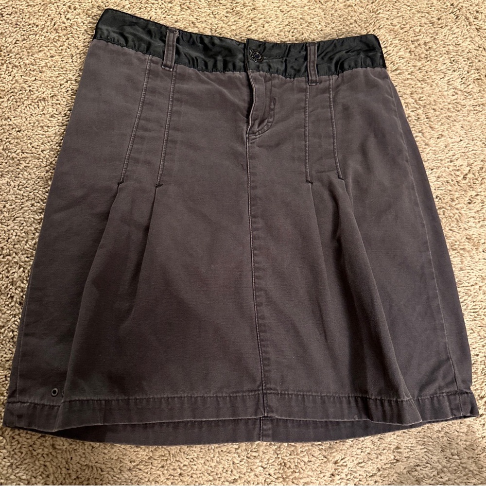 Gray Converse Skirt With Back Pockets Womens Size 4